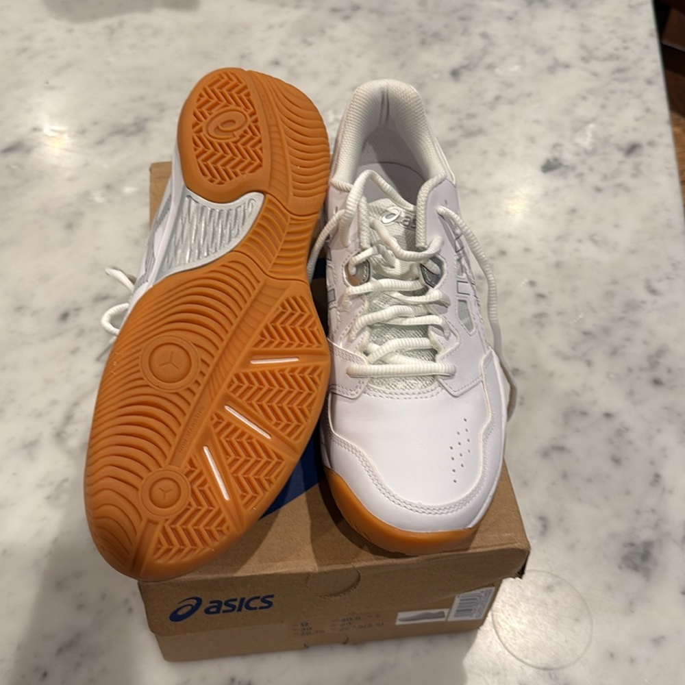 Asics Women’s White and pure silver sneakers - Picture 3 of 3